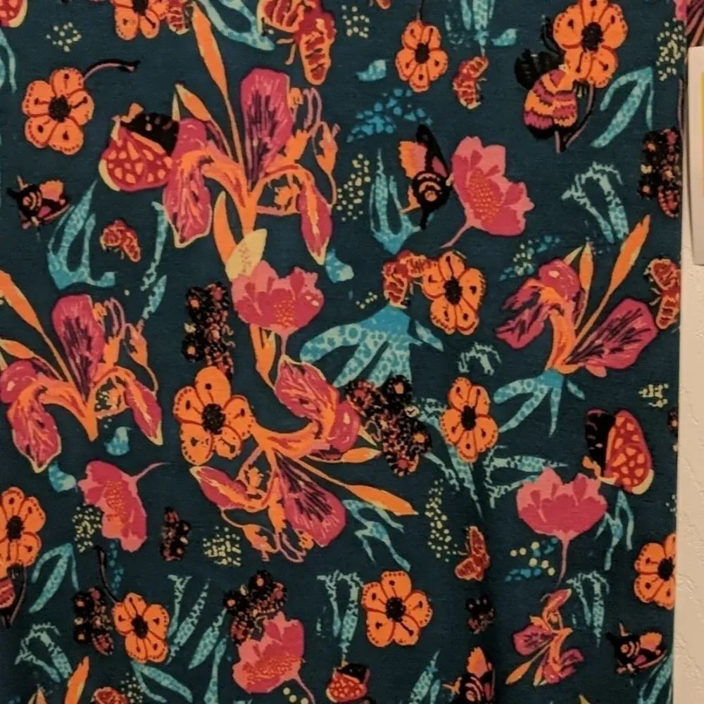 LulaRoe butterfly floral Julia Dress Sz XS NWT - Picture 6 of 7